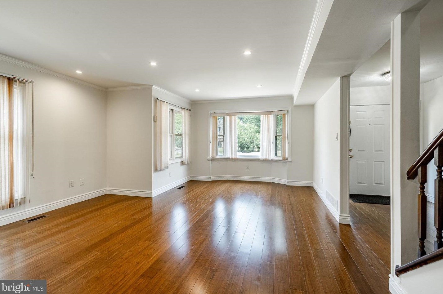 1 Woodstream Dr, Wayne PA  19087-5841 exterior