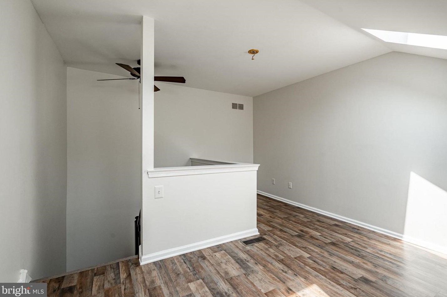 1 Woodstream Dr, Wayne PA  19087-5841 exterior