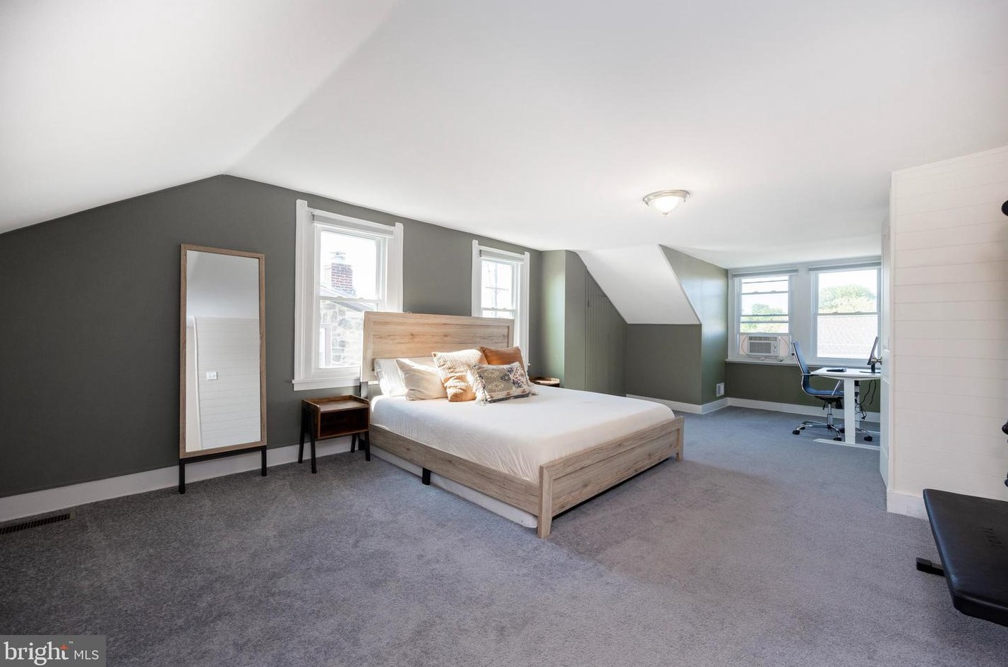 323 New St, West Chester PA  19382-3368 exterior