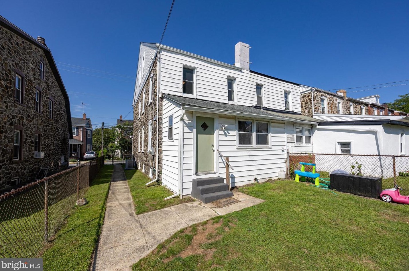 323 New St, West Chester PA  19382-3368 exterior