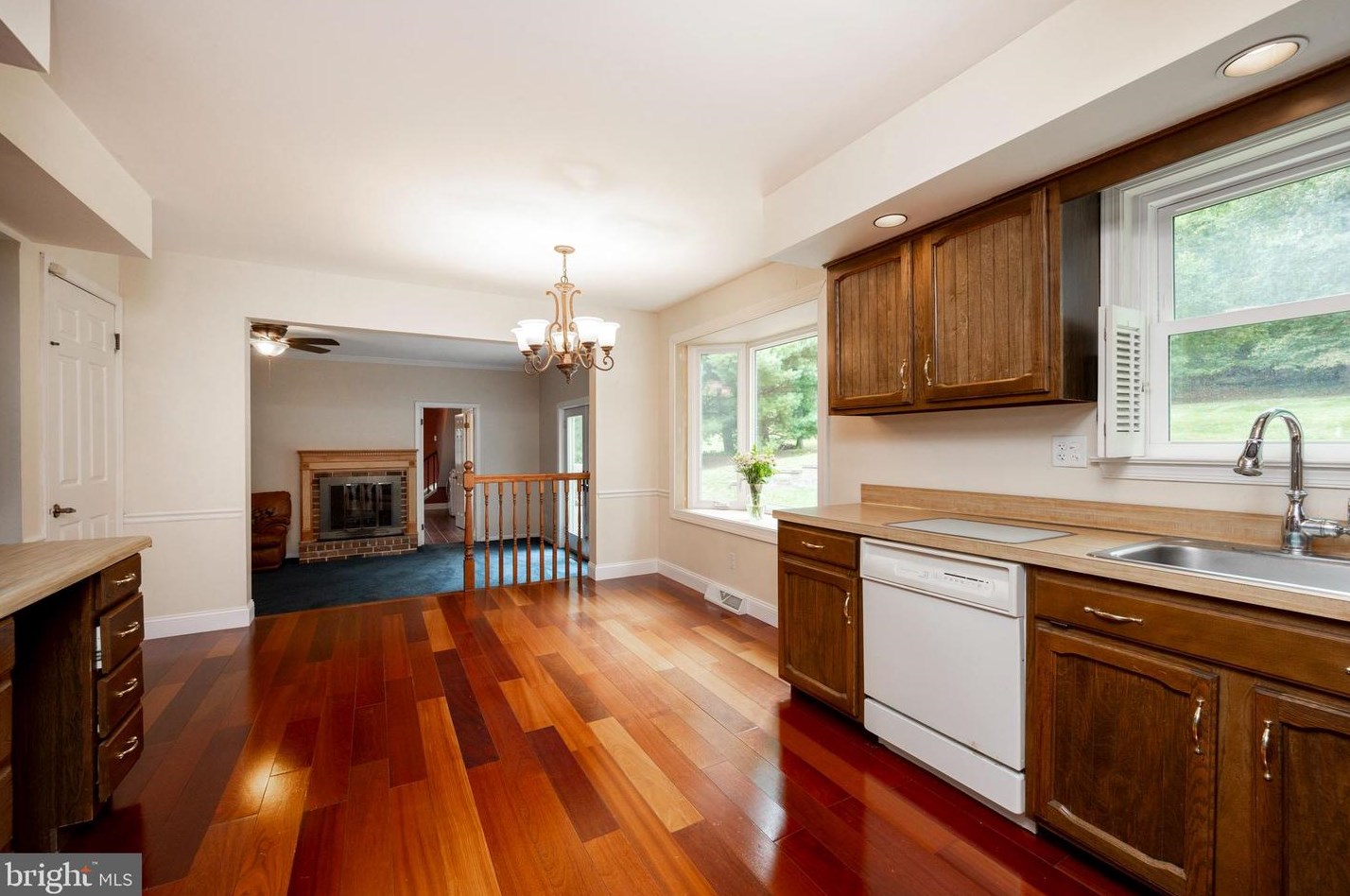 604 Brainerd Pl, Exton PA 19341-1907 exterior