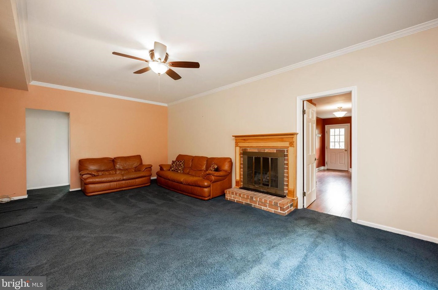 604 Brainerd Pl, Exton PA 19341-1907 exterior