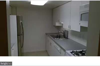 379 Old Forge Crossing, Devon, PA 19333 - Photo 5