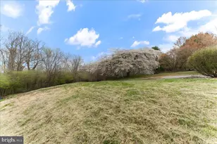 102 Knoxlyn Farm Dr, Kennett Square, PA 19348 - Photo 17