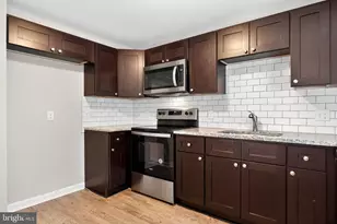 888 Woodlawn Ave, Phoenixville, PA 19460 - Photo 7