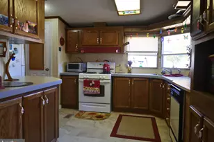 10 Ashwood Dr, Spring City, PA 19475 - Photo 9