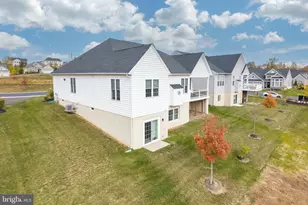 609 Metal St, Phoenixville, PA 19460 - Photo 9