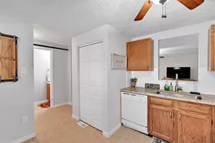 373 Adams St, Coatesville, PA 19320 - Photo 11