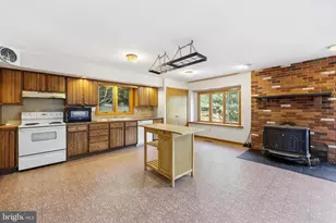 2 Carriage Ln, Chester Springs, PA 19425 - Photo 15