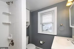 2 E High St, Phoenixville, PA 19460 - Photo 25