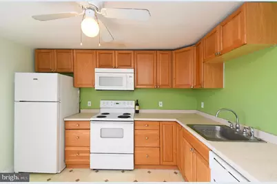 2 E High Street, Phoenixville, PA 19460 - Photo 15