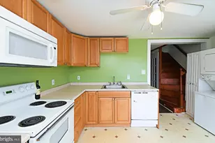 2 E High St, Phoenixville, PA 19460 - Photo 13