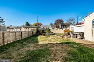 226 Green St, Phoenixville, PA 19460 - Photo 27