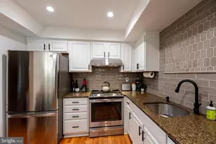 204 Camsten Ct, Chesterbrook, PA 19087 - Photo 25