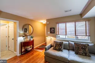 204 Camsten Ct, Chesterbrook, PA 19087 - Photo 9