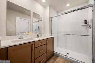 204 Bronze St, Phoenixville, PA 19460 - Photo 17