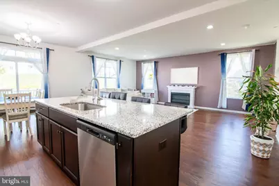 29 N Tompkins Square, Downingtown, PA 19335 - Photo 3