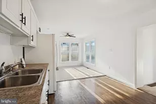 98 N Bacton Hill Rd, Malvern, PA 19355 - Photo 5