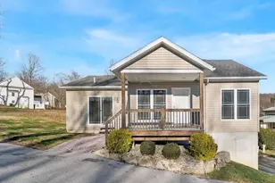 98 N Bacton Hill Rd, Malvern, PA 19355 - Photo 1