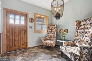 201 Pine Swamp Rd, Elverson, PA 19520 - Photo 5