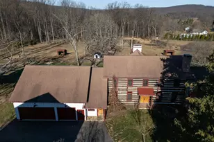 201 Pine Swamp Rd, Elverson, PA 19520 - Photo 1