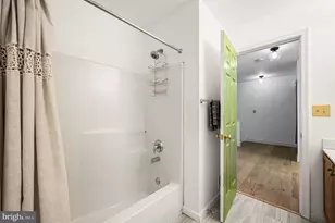 1050 Square Dr, Phoenixville, PA 19460 - Photo 25