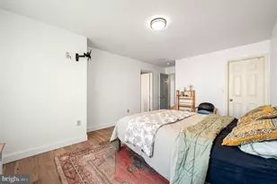 1050 Square Dr, Phoenixville, PA 19460 - Photo 17