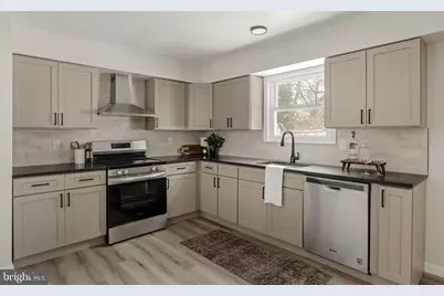 310 Buchanan Drive, Coatesville, PA 19320 - Photo 9