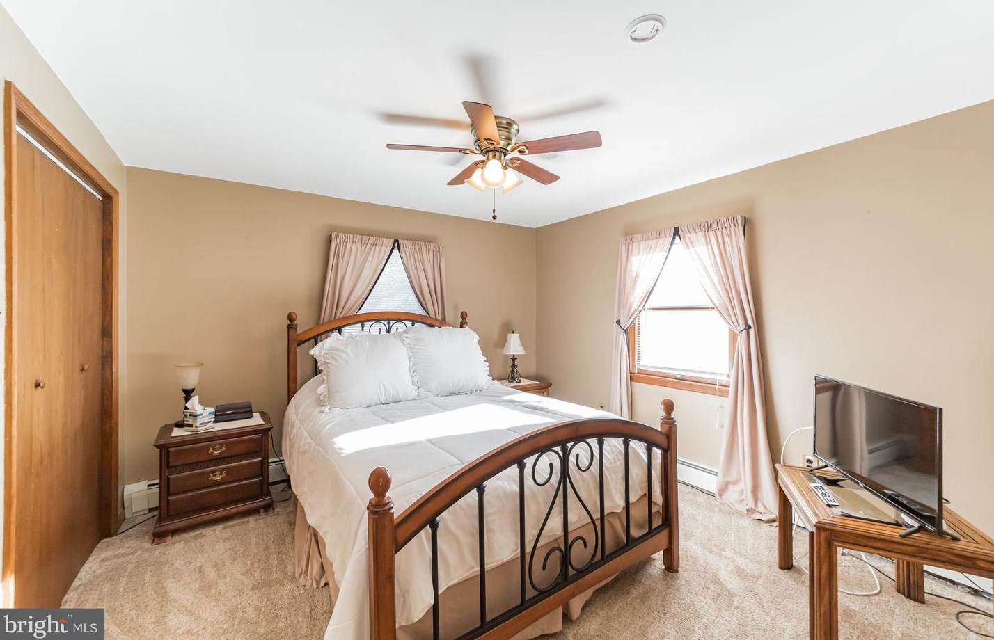 192 Old Limestone Rd, Oxford PA  19363-1053 exterior