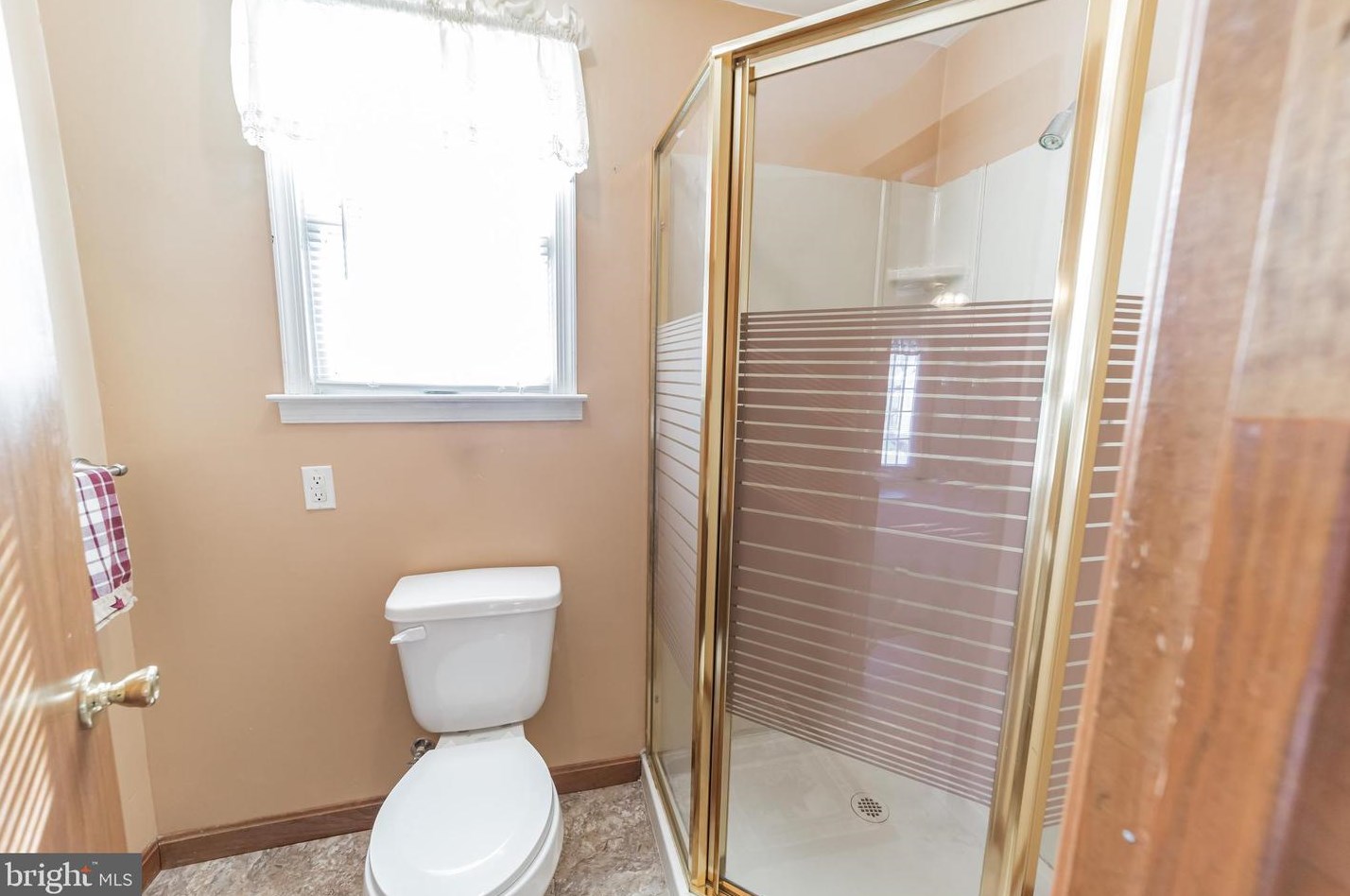 192 Old Limestone Rd, Oxford PA  19363-1053 exterior