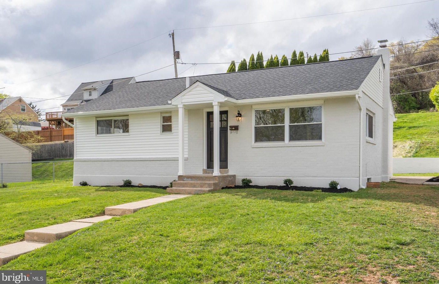 44 Penn Ave, Coatesville PA  19320-3923 exterior