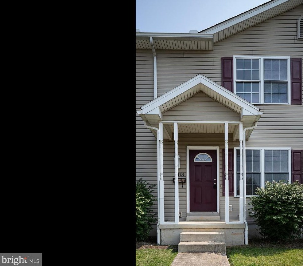 118 Wood St, Hbg Inter Airp PA  17057-1236 exterior