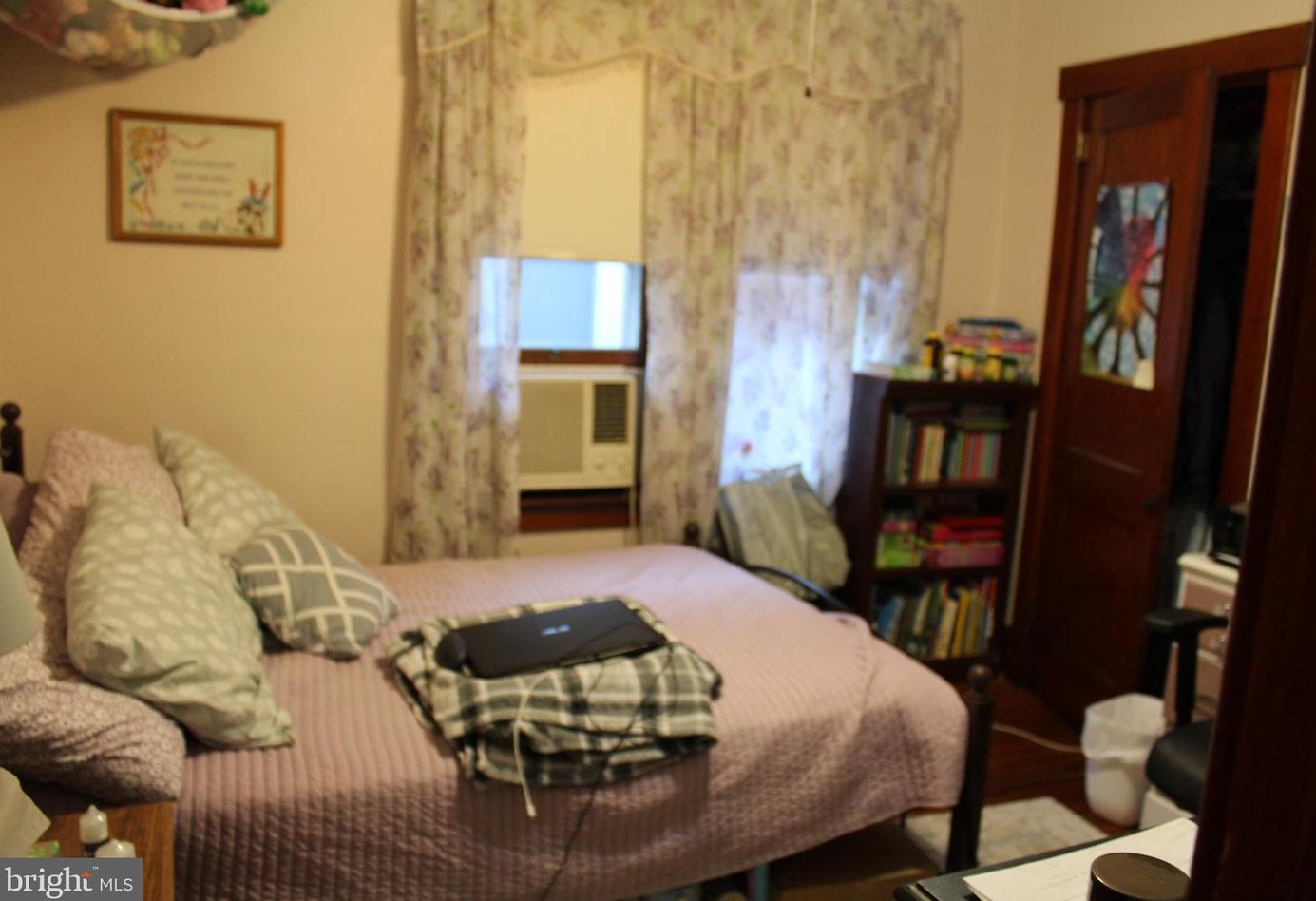 3025 Derry St, Harrisburg PA 17111-1648 exterior