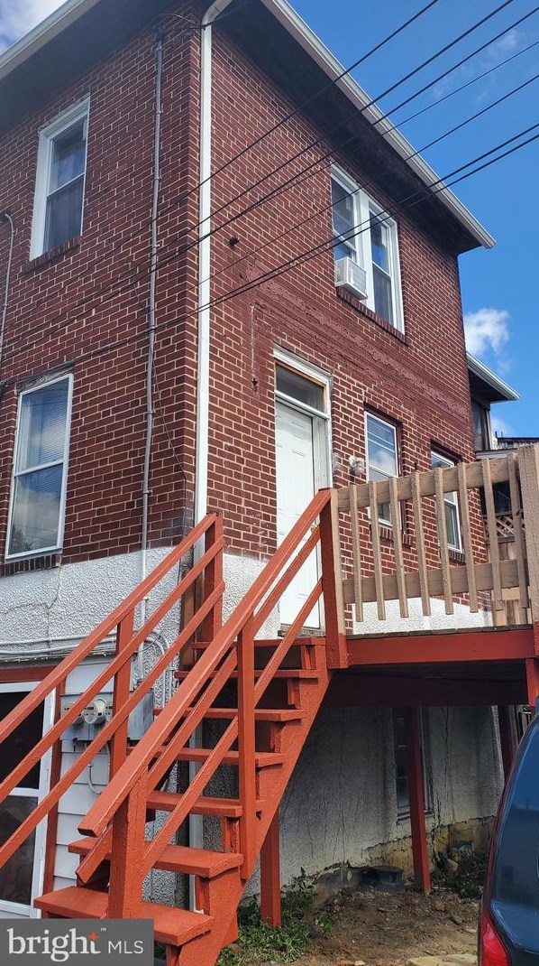 2701 Derry St, Harrisburg PA 17111-1150 exterior