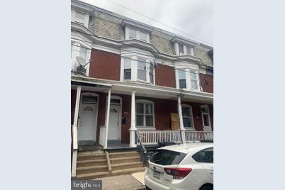 2151 Penn Street - Photo 1