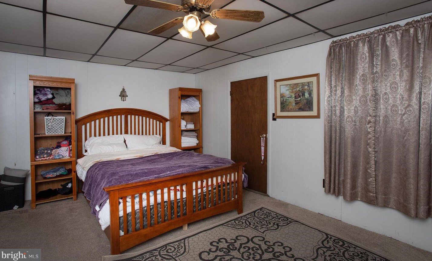 225 Ann St, Hbg Inter Airp PA  17057-1102 exterior