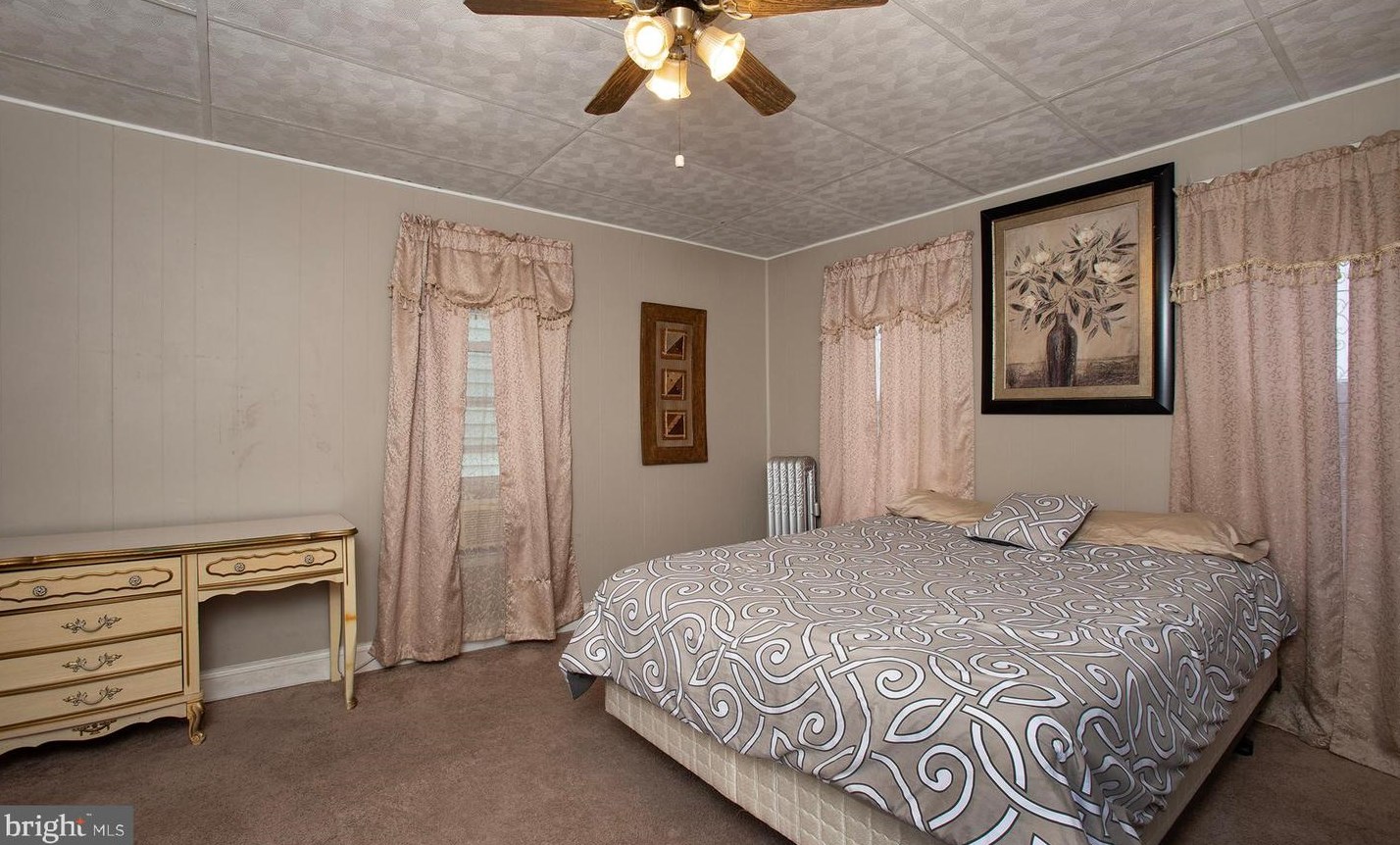 225 Ann St, Hbg Inter Airp PA  17057-1102 exterior