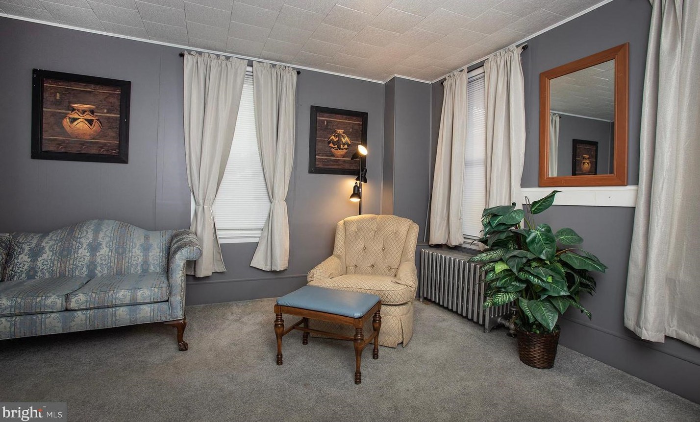 225 Ann St, Hbg Inter Airp PA  17057-1102 exterior