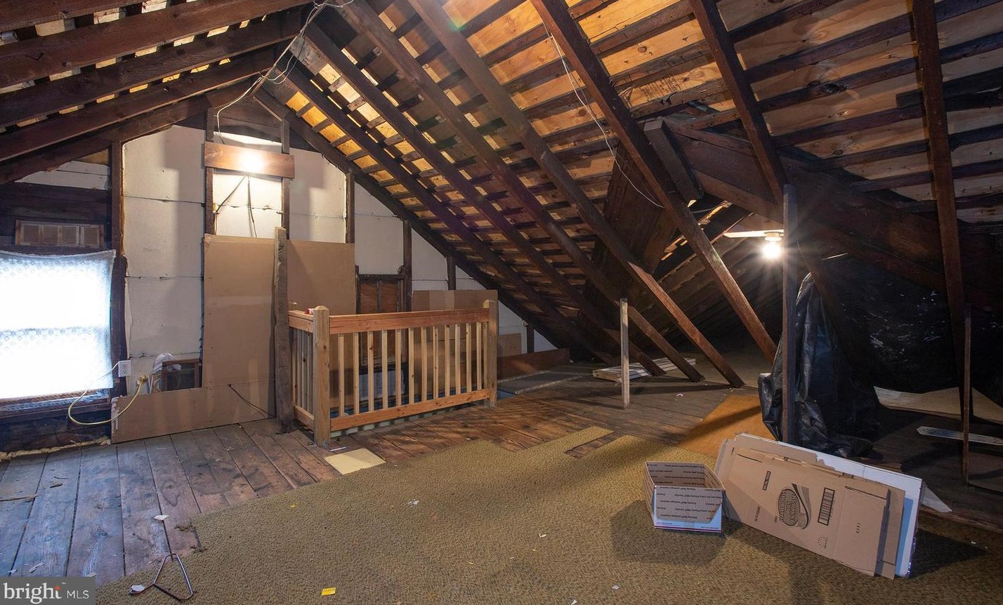 225 Ann St, Hbg Inter Airp PA  17057-1102 exterior