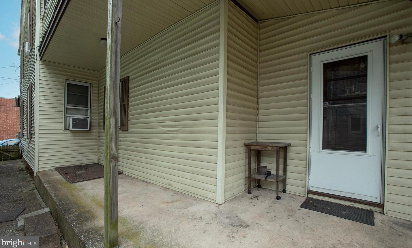 225 Ann St, Hbg Inter Airp PA  17057-1102 exterior