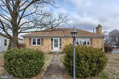 7240 Bucks Street - Photo 1