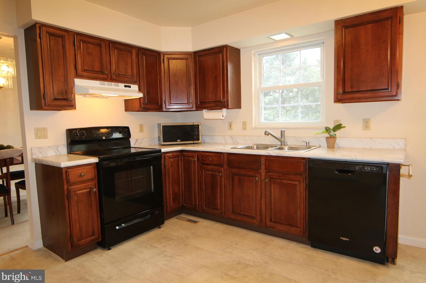 591 Constitution Dr, Hbg Inter Airp PA  17057-3489 exterior