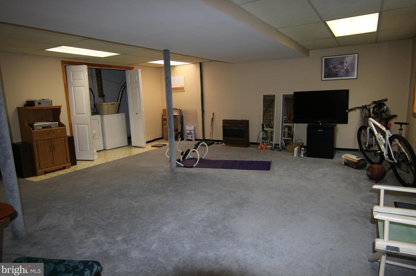 591 Constitution Dr, Hbg Inter Airp PA  17057-3489 exterior