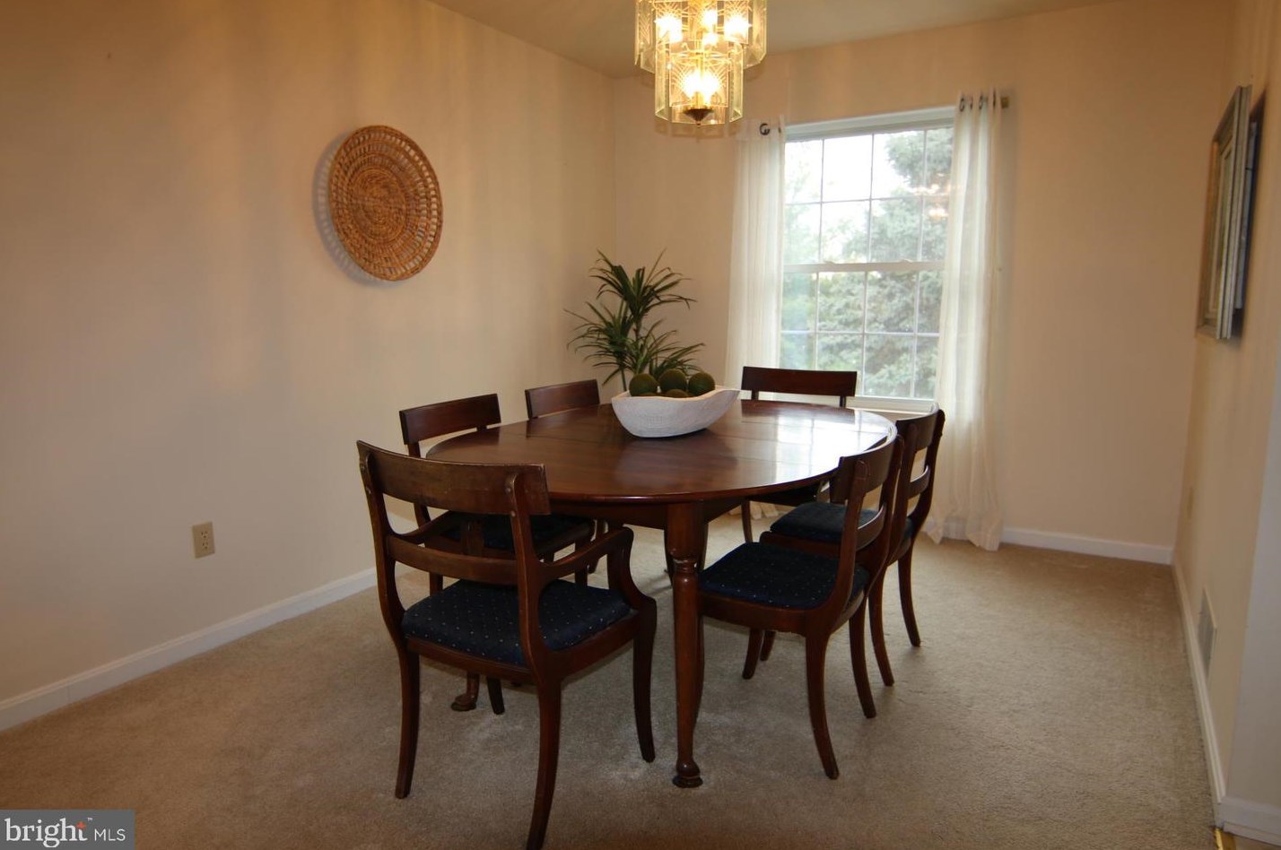 591 Constitution Dr, Hbg Inter Airp PA  17057-3489 exterior