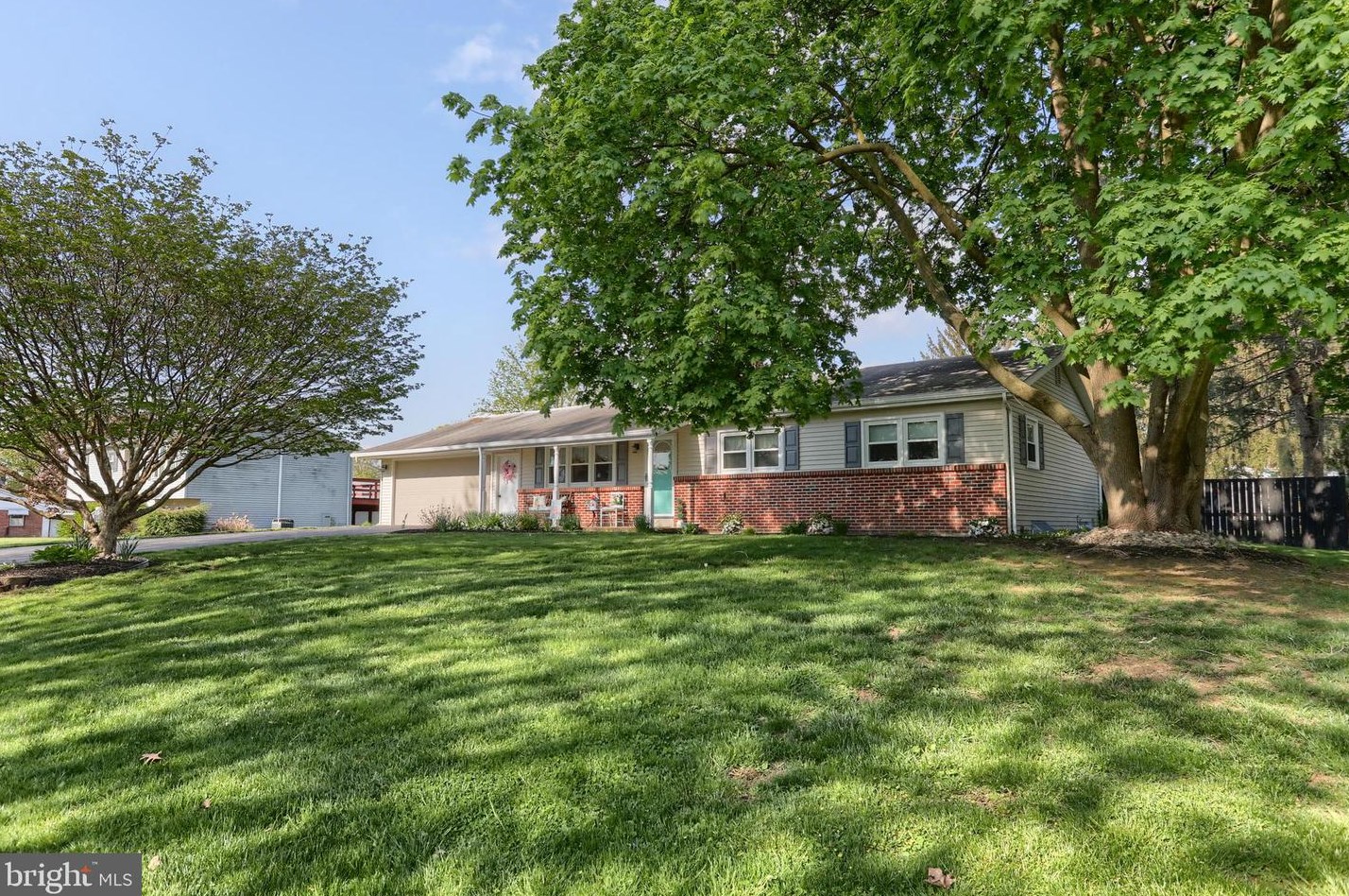 2923 Orchard Ln, Hbg Inter Airp PA  17057-5114 exterior