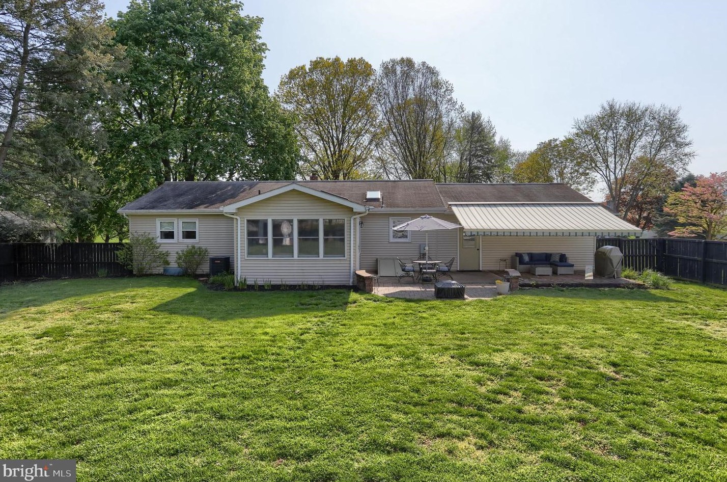 2923 Orchard Ln, Hbg Inter Airp PA  17057-5114 exterior
