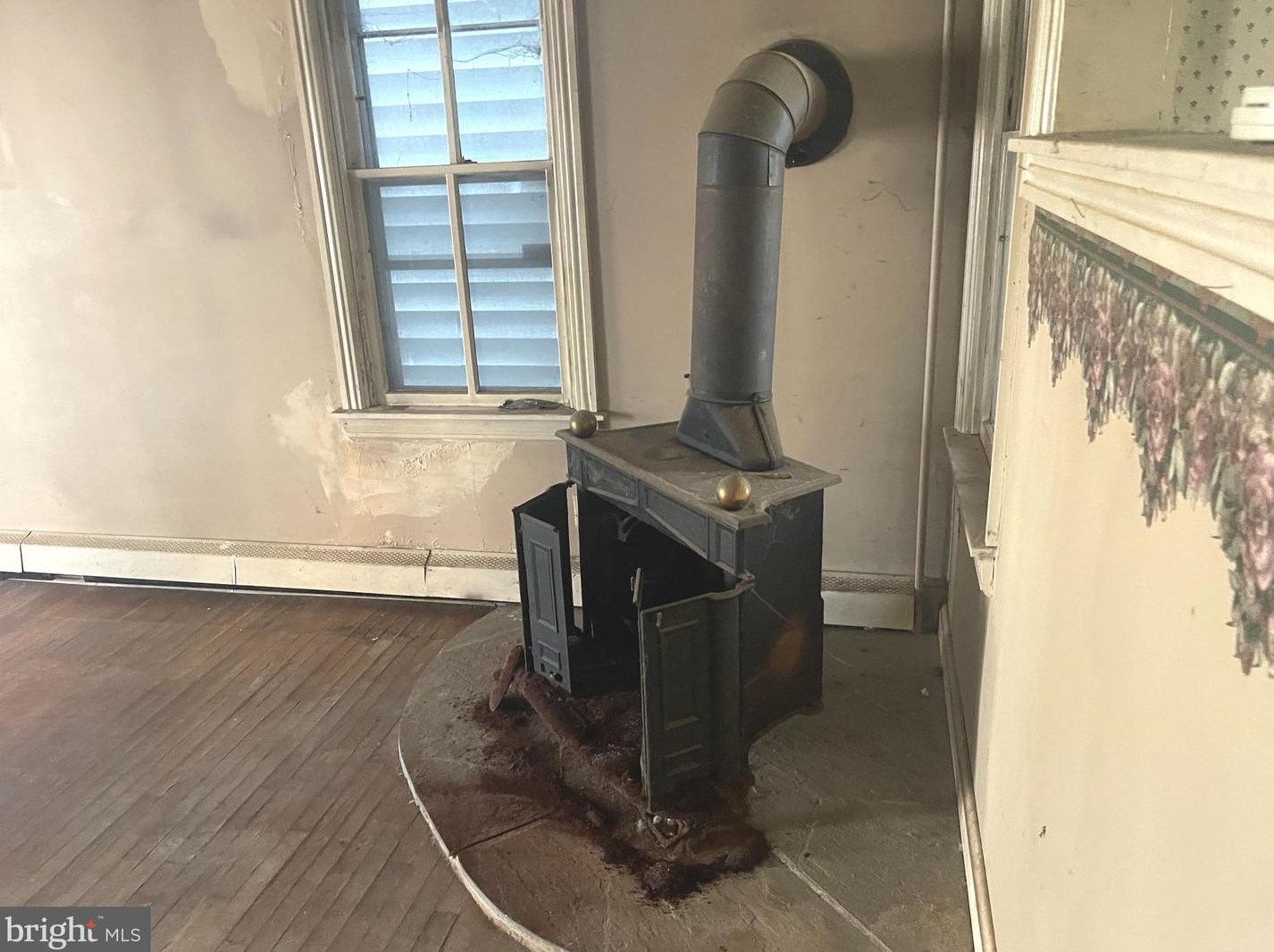 241 Water St, Hbg Inter Airp PA  17057-2257 exterior