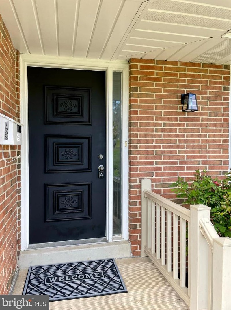 1508 Spring Garden Dr, Hbg Inter Airp PA  17057-3272 exterior