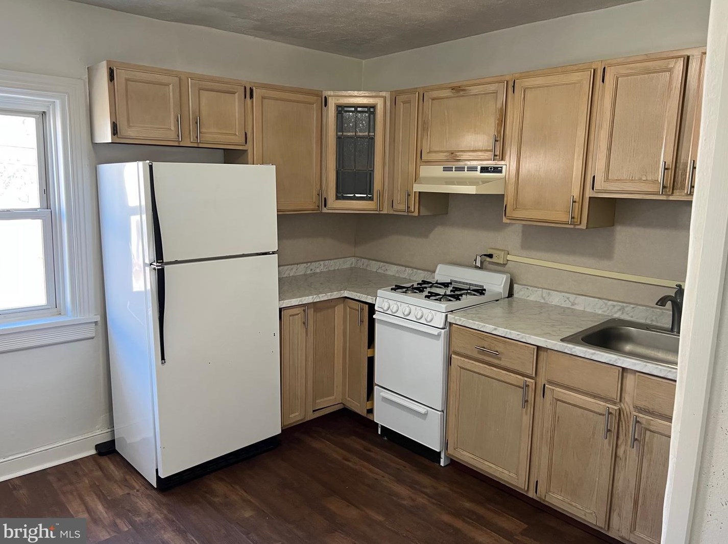 132 Main St, Hbg Inter Airp PA  17057-1215 exterior