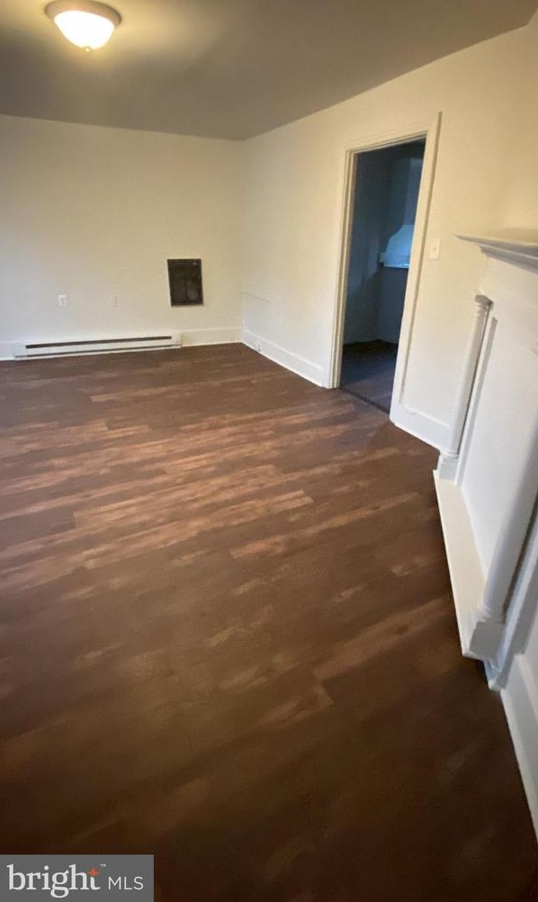 132 Main St, Hbg Inter Airp PA  17057-1215 exterior